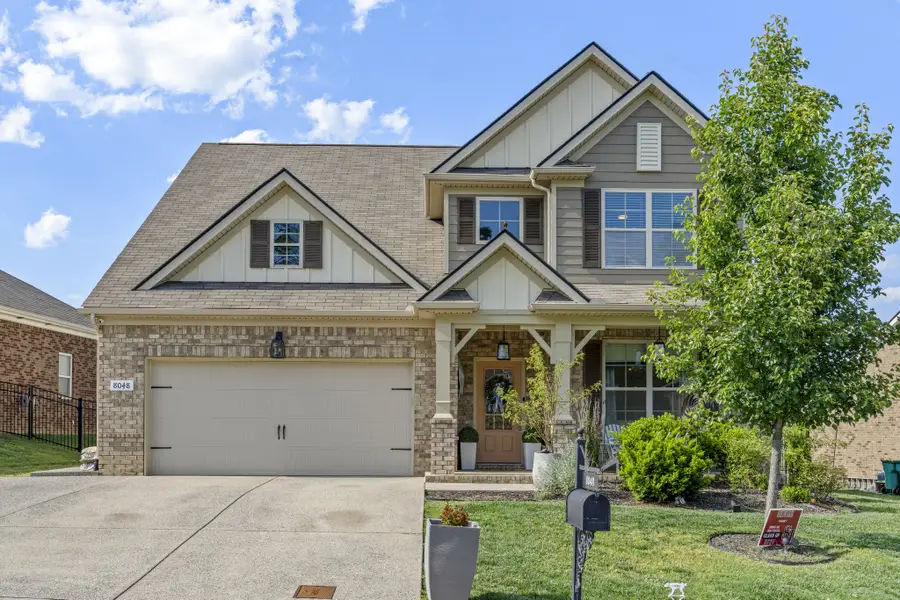 8048 Forest Hills Dr, Spring Hill, TN 37174 - #2