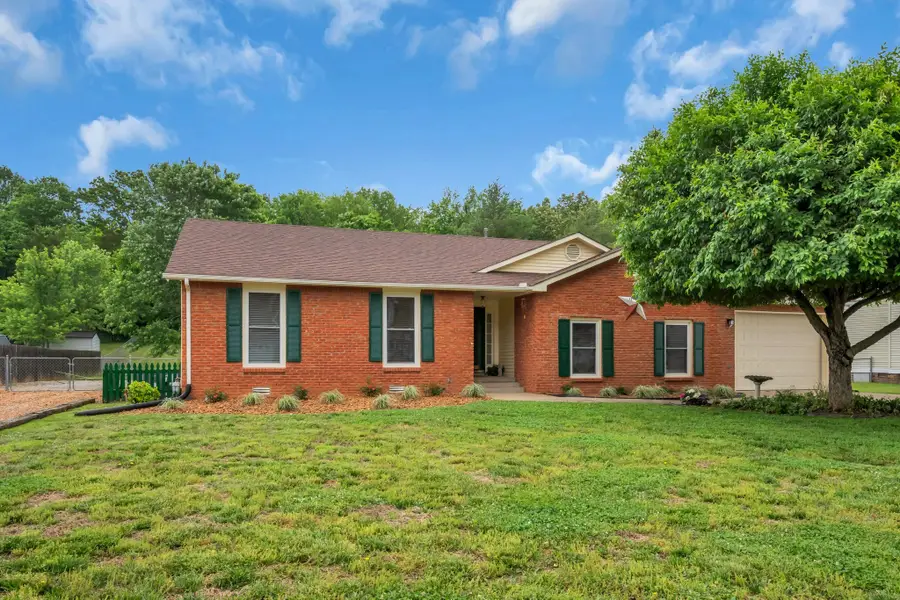 460 Bluff Dr, Clarksville, TN 37043 - #3