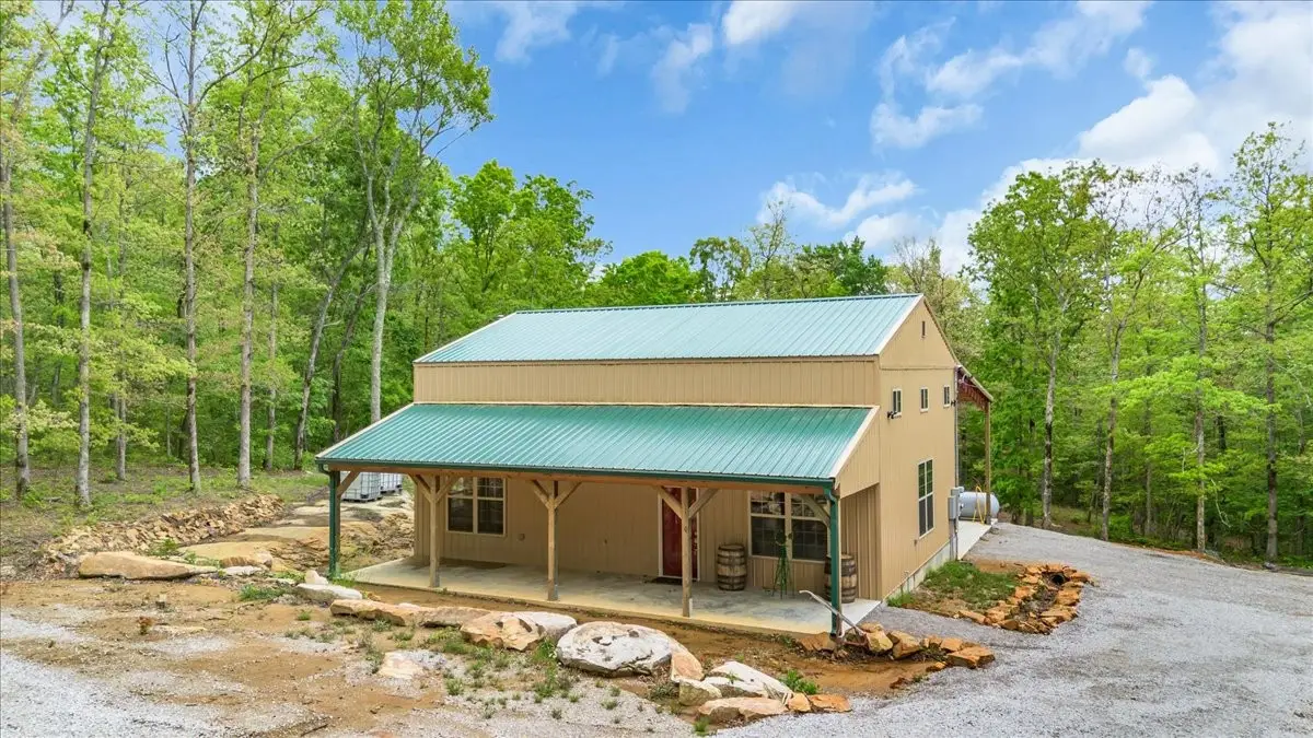 886 Hunters Ridge Dr, Altamont, TN 37301 - #1
