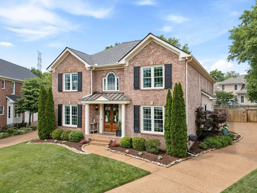 821 N Hampton Cv, Franklin, TN 37064 - #2