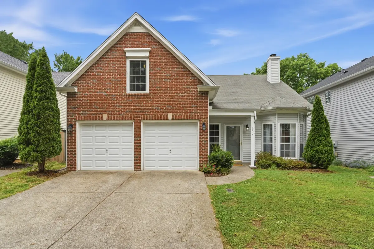909 Idlewild Ct, Franklin, TN 37069 - #1