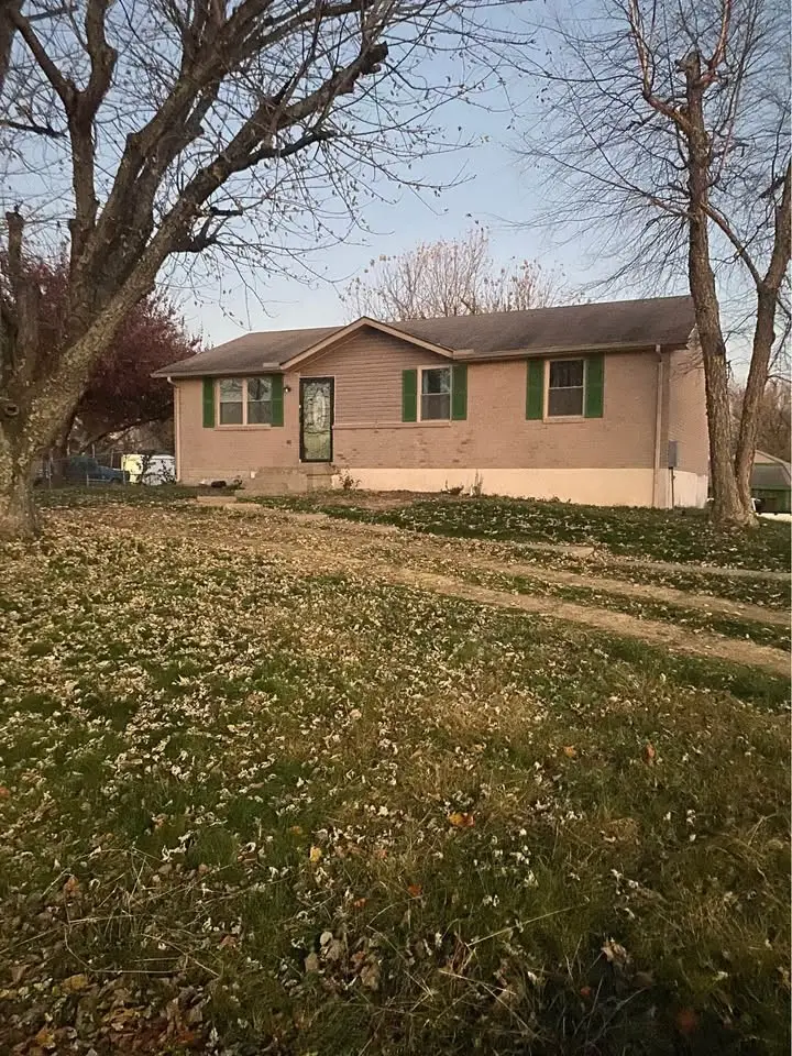 700 Volunteer Dr, White House, TN 37188 - #1