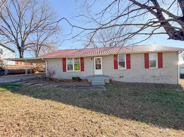 1704 Walnut Ave, Lawrenceburg, TN 38464 - #3