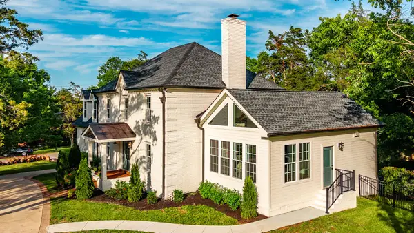 7052 N Lake Dr, Brentwood, TN 37027