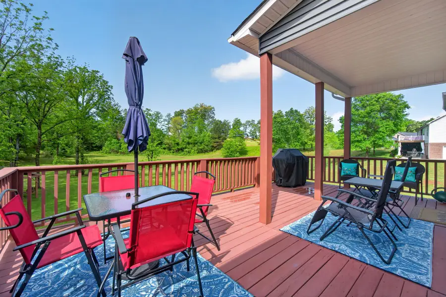 633 Victoria Ln, Sparta, TN 38583 - #2