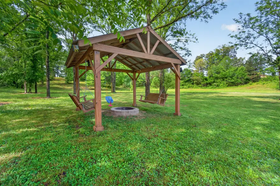 633 Victoria Ln, Sparta, TN 38583 - #3
