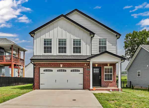 1393 Citadel Dr, Clarksville, TN 37042