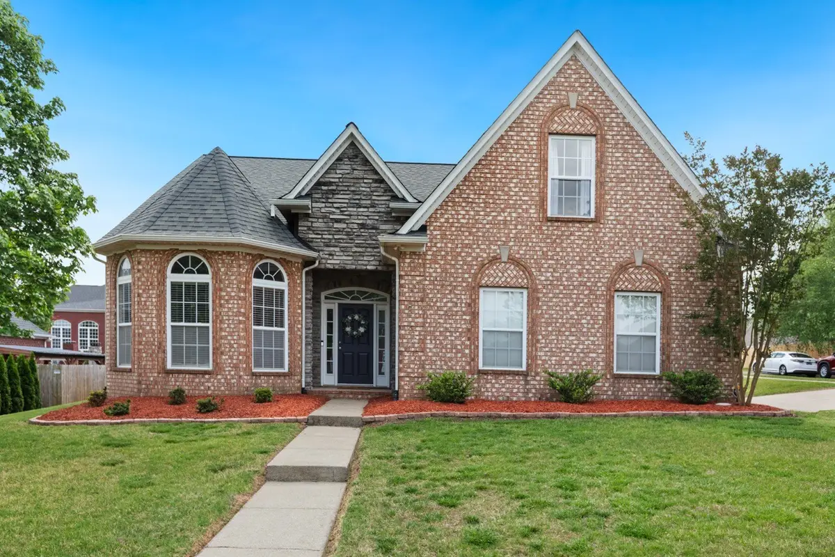 1085 Nealcrest Cir, Spring Hill, TN 37174 - #1