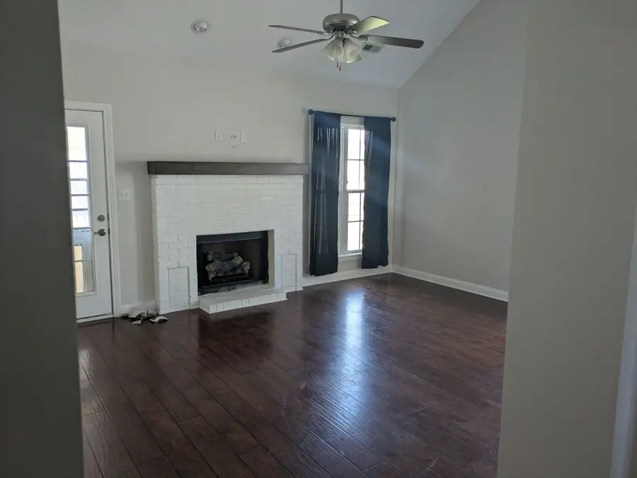 613 Snowshoe Ln, Clarksville, TN 37040 - #2