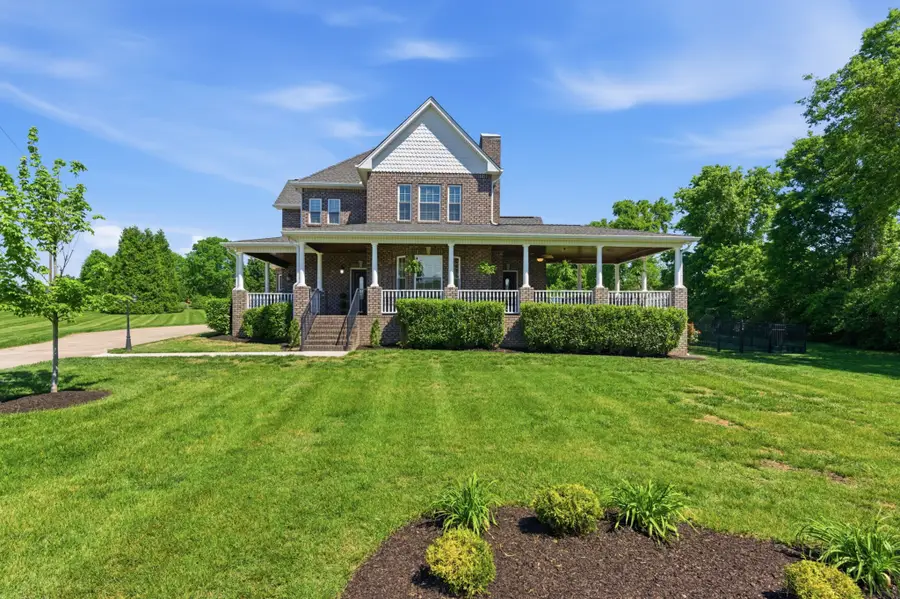 239 Grandview Cir, Gallatin, TN 37066 - #2