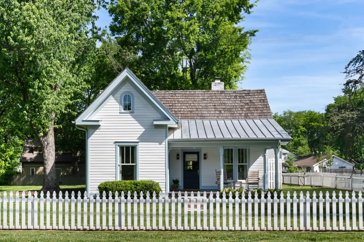 4224 Old Hillsboro Rd, Franklin, TN 37064 - #1