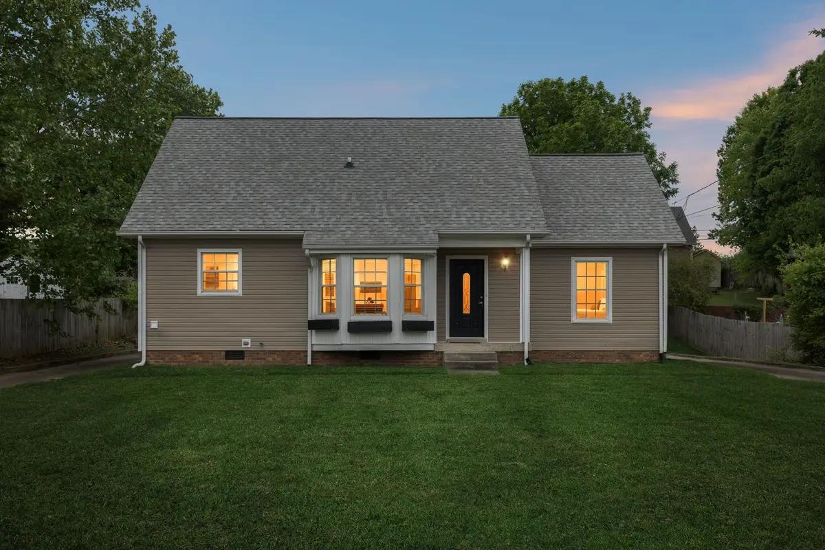 422 Cook Dr, Clarksville, TN 37042 - #1