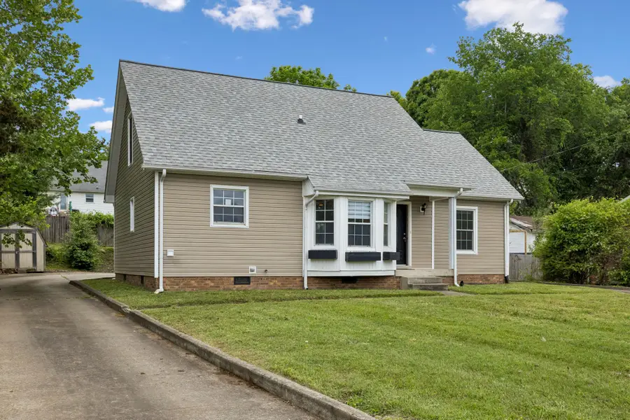 422 Cook Dr, Clarksville, TN 37042 - #2