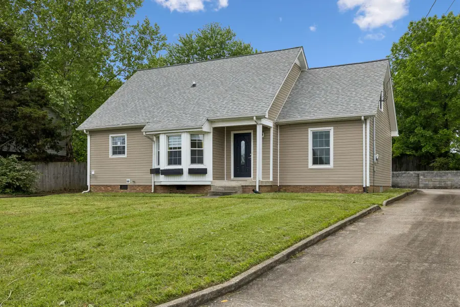 422 Cook Dr, Clarksville, TN 37042 - #3