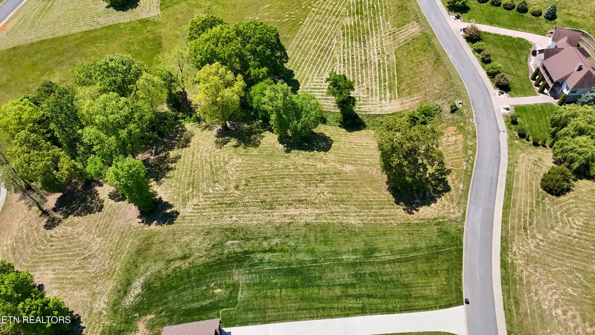 2414 Starboard Crest Rd, Morristown, TN 37814 - #1
