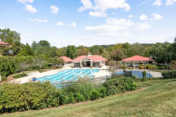 6054 Mill Tree Dr, Nashville, TN 37221