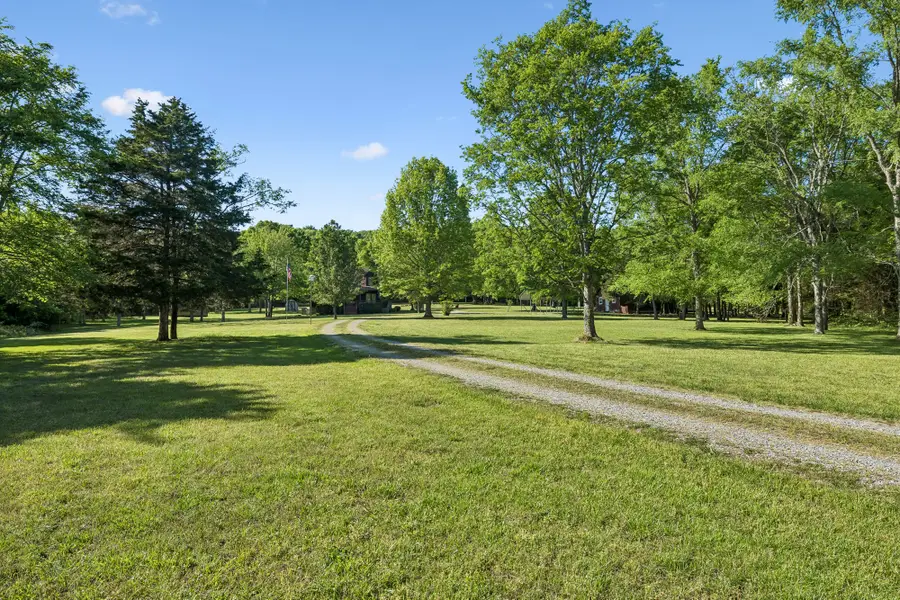 1650 Dickens Hill Rd, Bradyville, TN 37026 - #2
