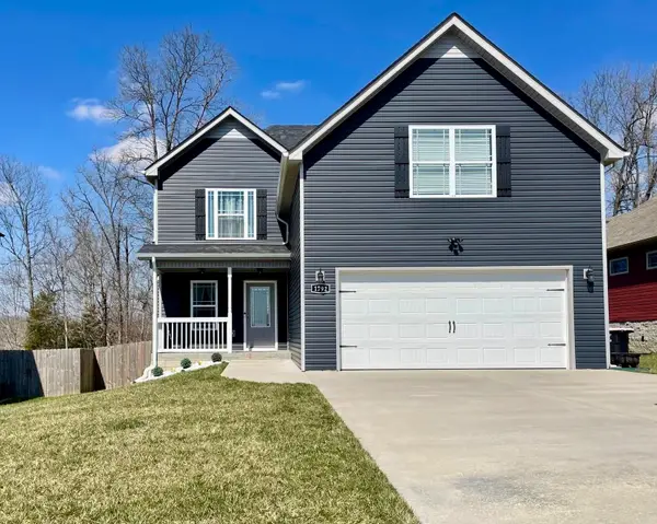 1792 Rains Rd, Clarksville, TN 37042
