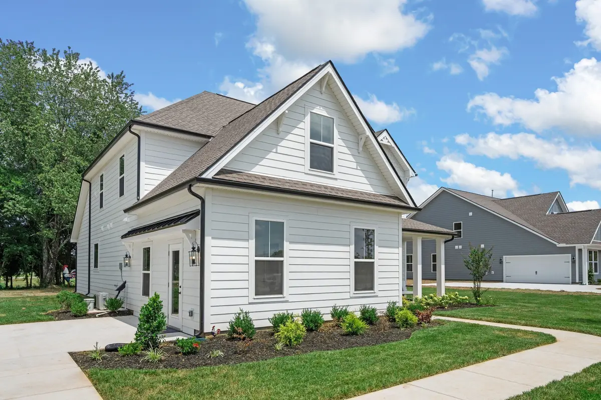 1415 Charles Dr, Chapel Hill, TN 37034 - #1