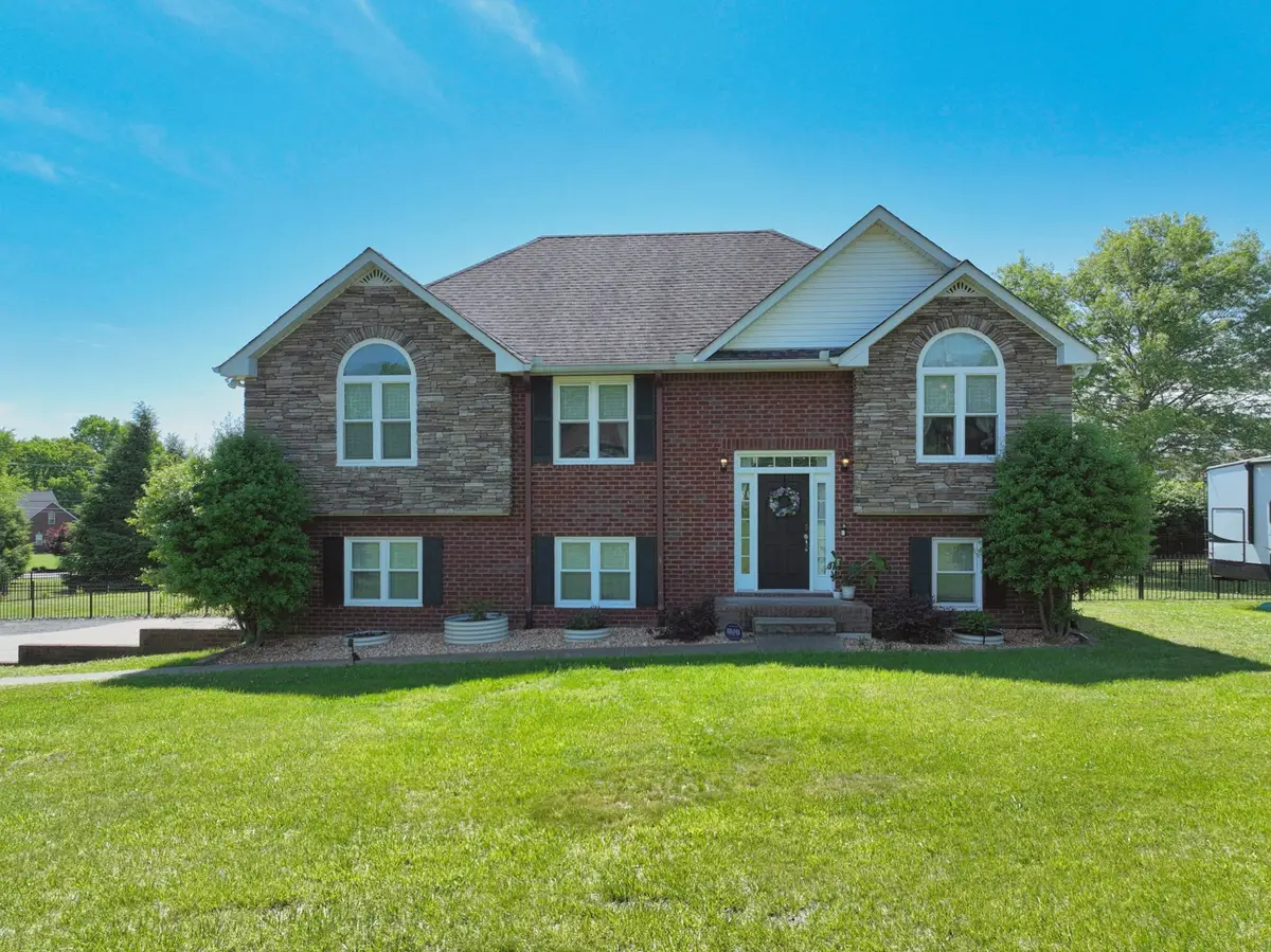 306 Michael Cir, Mount Juliet, TN 37122 - #1