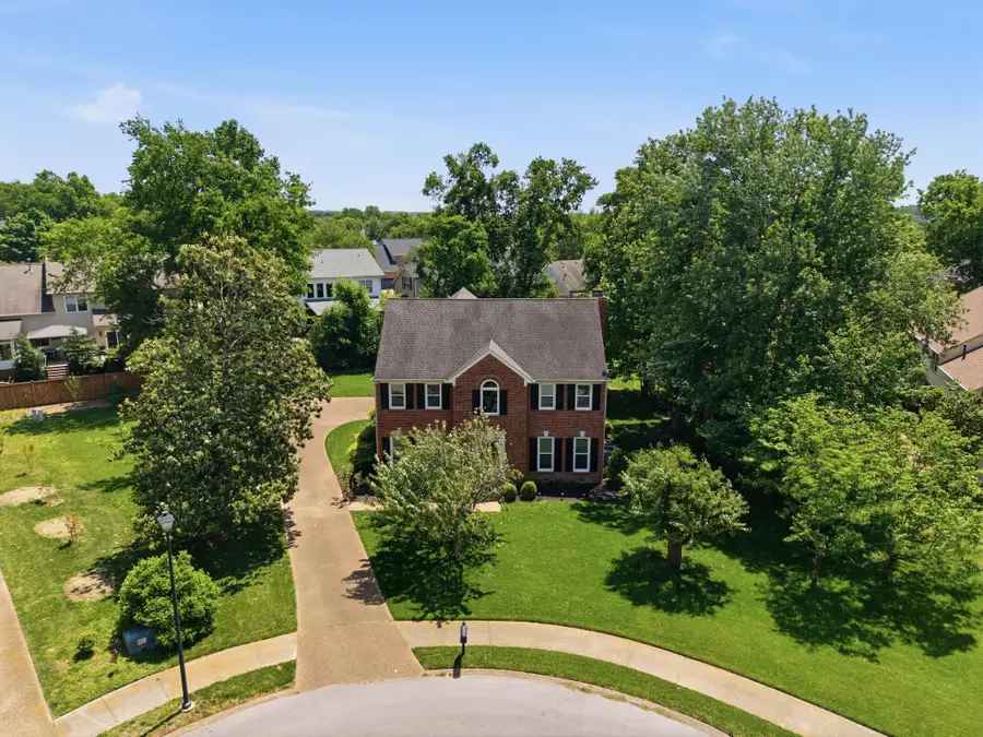 717 Fawn Cir, Franklin, TN 37067 - #2