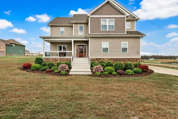 4032 Chapel Hill Rd, Clarksville, TN 37040