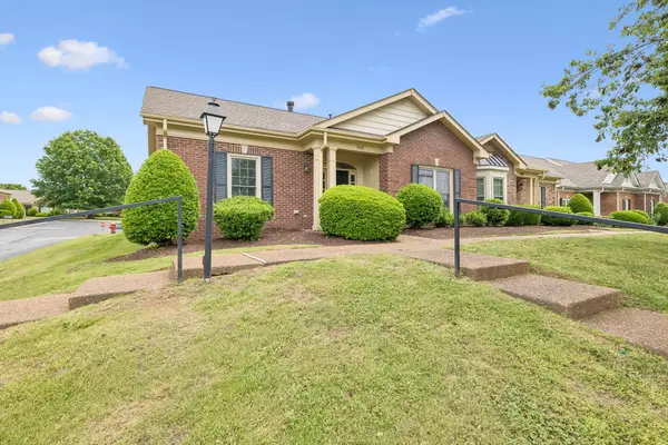 9029 Sawyer Brown Rd, Nashville, TN 37221