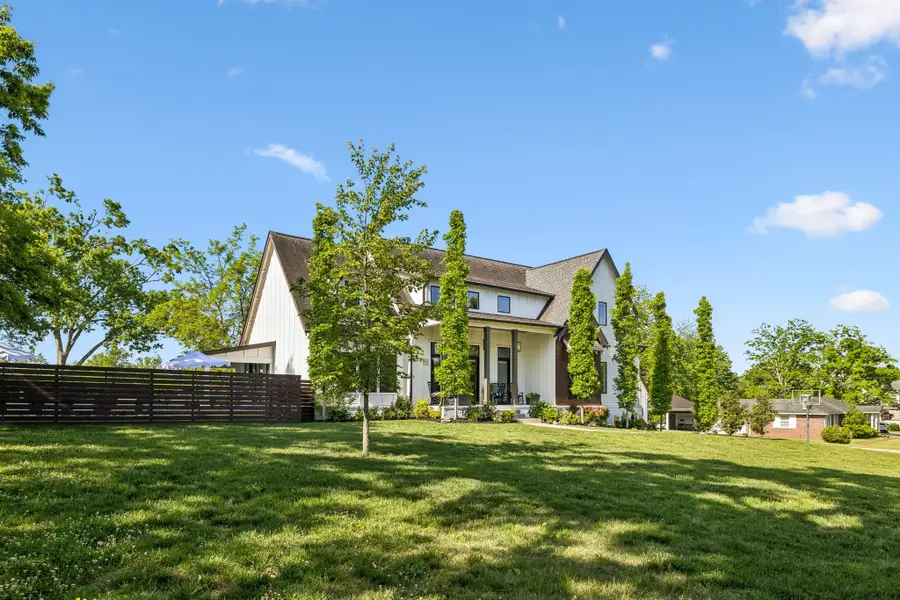 741 Bresslyn Rd, Nashville, TN 37205 - #2