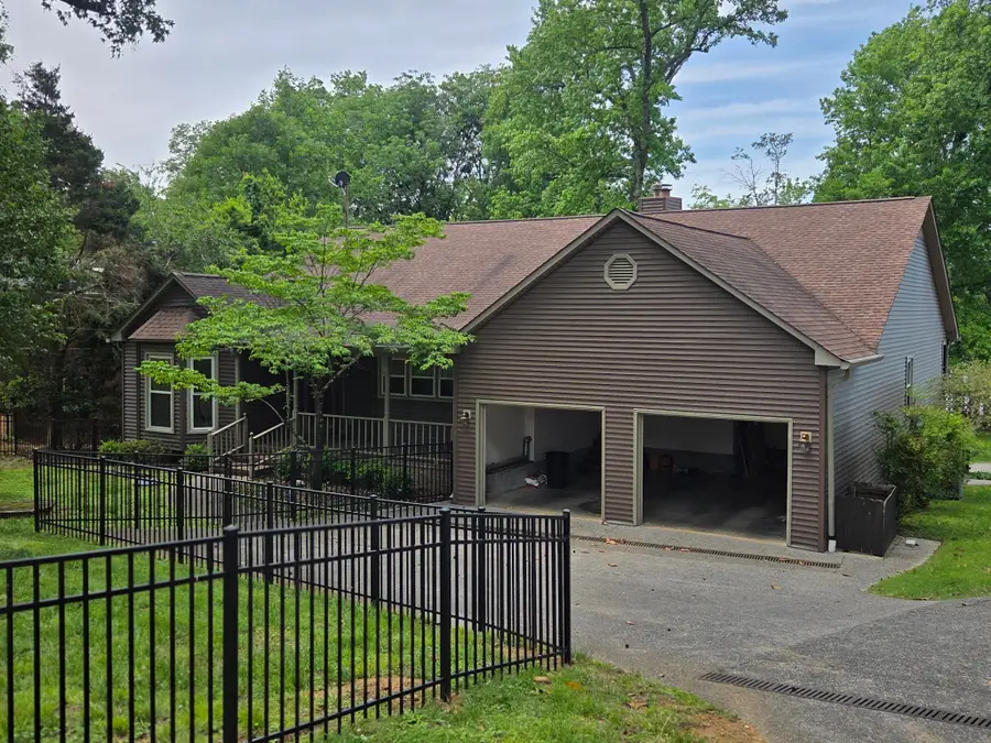 1053 Morning View Dr, Gallatin, TN 37066 - #2