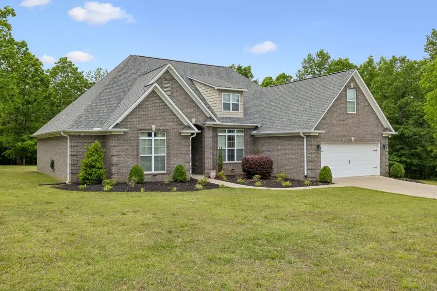 145 Airport Ct, Waverly, TN 37185 - #2