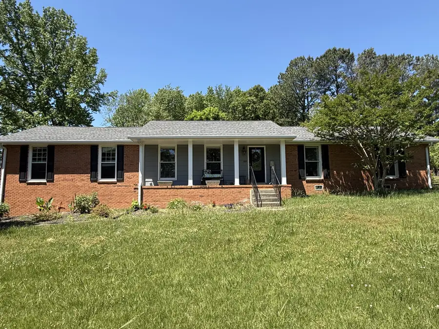 127 Sam Davis Dr, Springfield, TN 37172 - #3