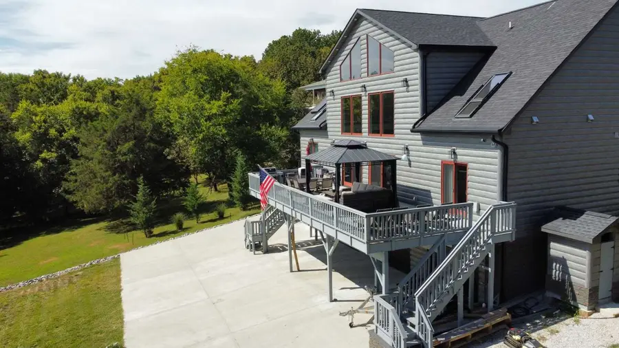 883 Newton Ln, Gallatin, TN 37066 - #2