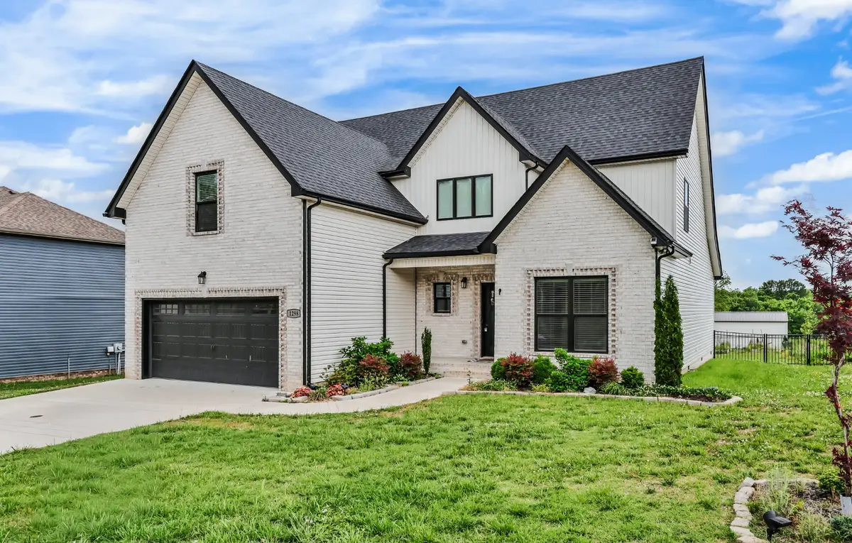 1298 Highgrove Ln, Clarksville, TN 37043 - #1