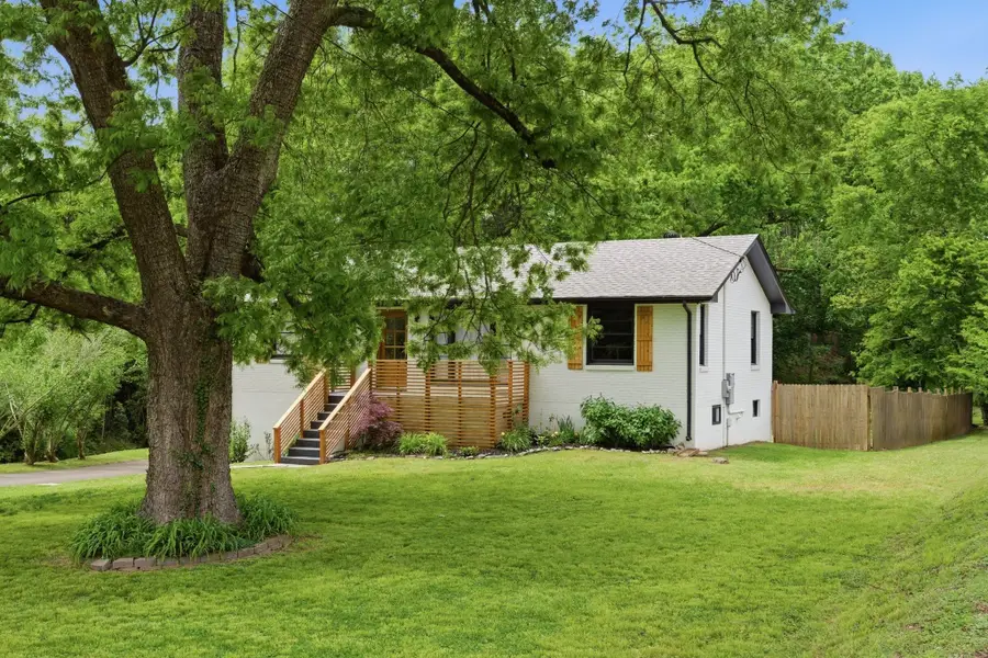 1216 Preston Dr, Nashville, TN 37206 - #3