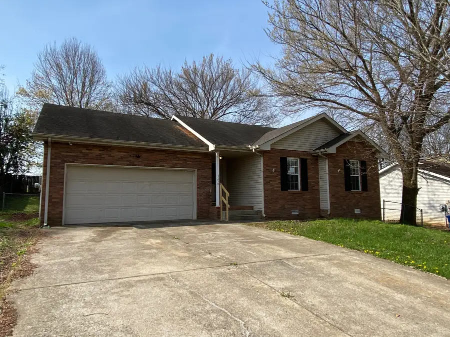 3250 N Senseney Cir, Clarksville, TN 37042 - #2