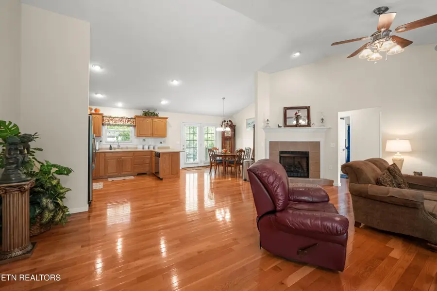957 Stonecrest Loop, Crossville, TN 38571 - #2
