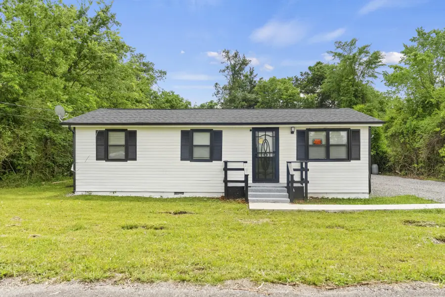 1370 Daniels St, Christiana, TN 37037 - #2