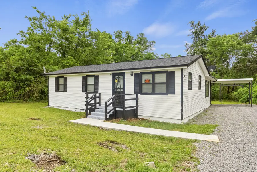 1370 Daniels St, Christiana, TN 37037 - #3