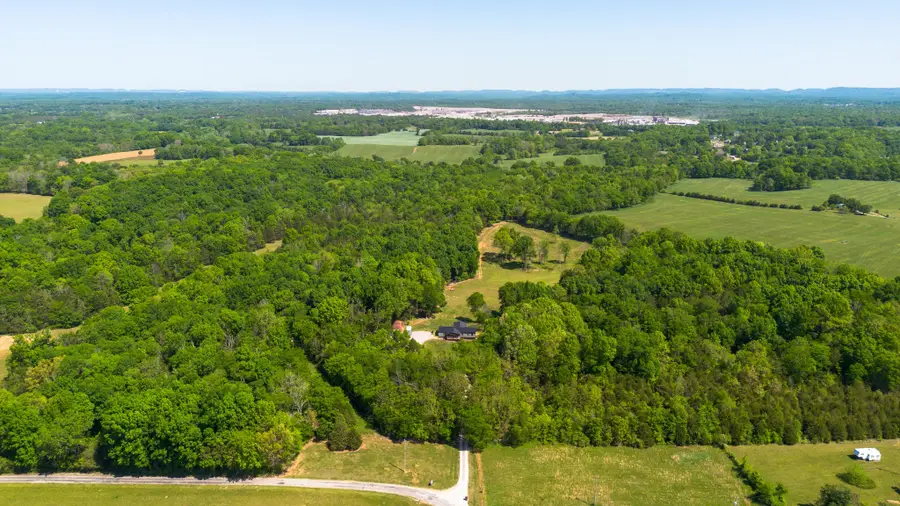 3680 Clark Rd, Lewisburg, TN 37091 - #3