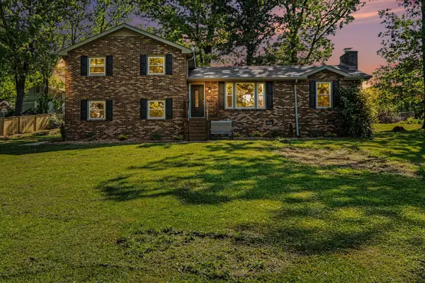 244 Lee Rd, Cottontown, TN 37048