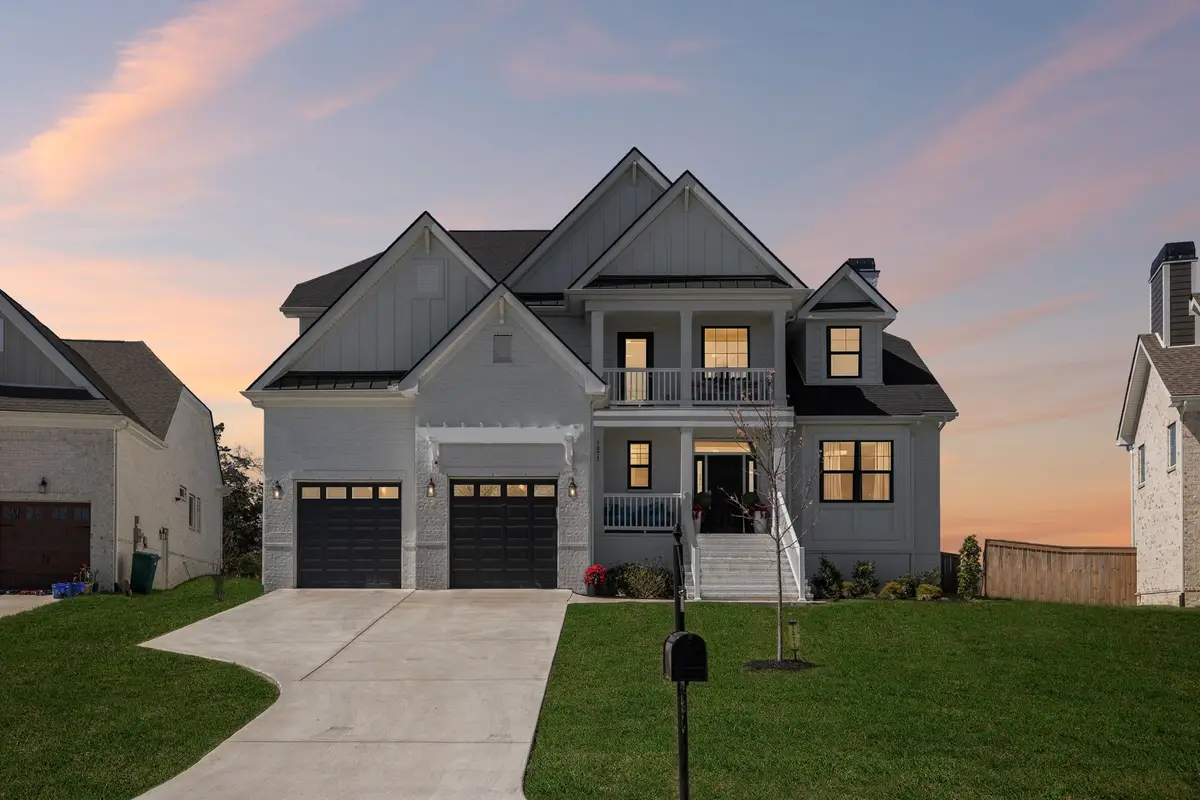 1071 Oakhall Dr, Mount Juliet, TN 37122 - #1