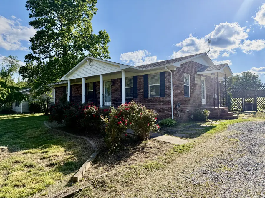 497 Belew Dr, Lawrenceburg, TN 38464 - #2