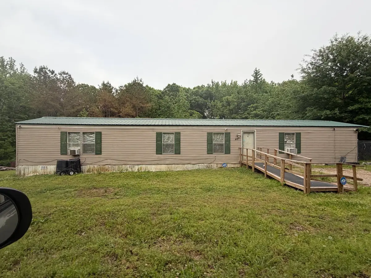 40 Luther Ln, Bolivar, TN 38008 - #1