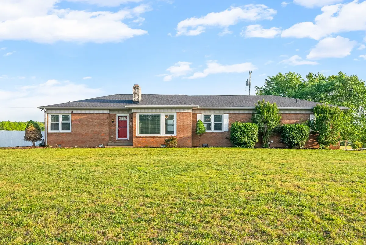 2152 Main St, Cadiz, KY 42211 - #1