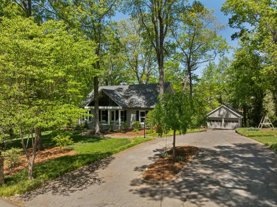 111 Riverpoint Road, Signal Mountain, TN 37377 - #2