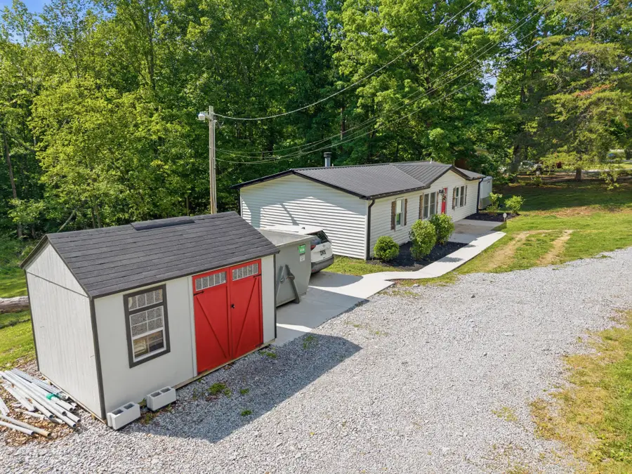 2254 Bandy Rd, Ashland City, TN 37015 - #2