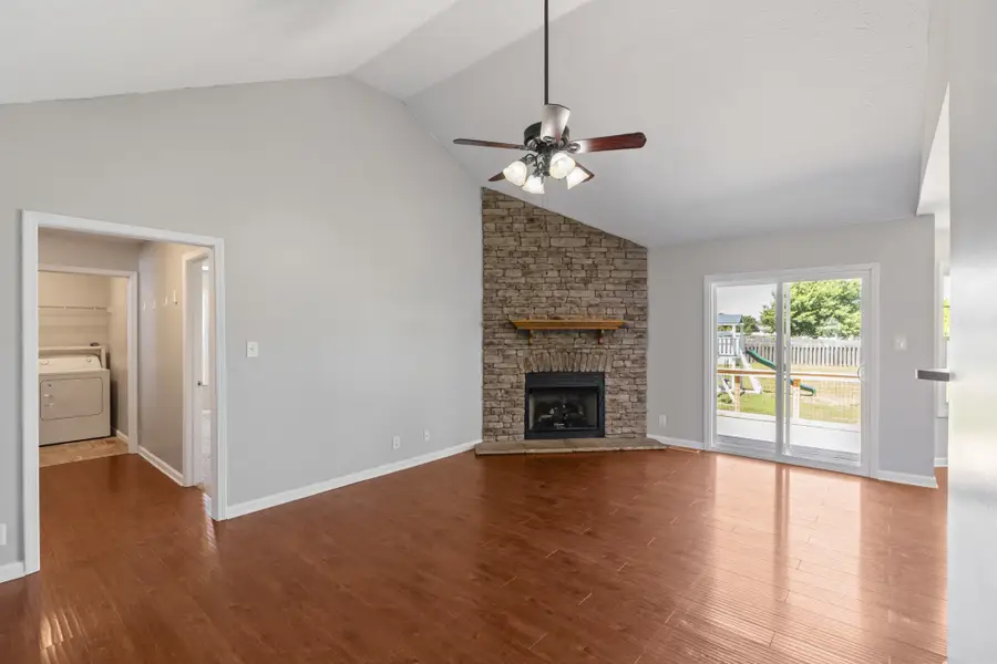 3740 Wheatfield Ln, Clarksville, TN 37040 - #2