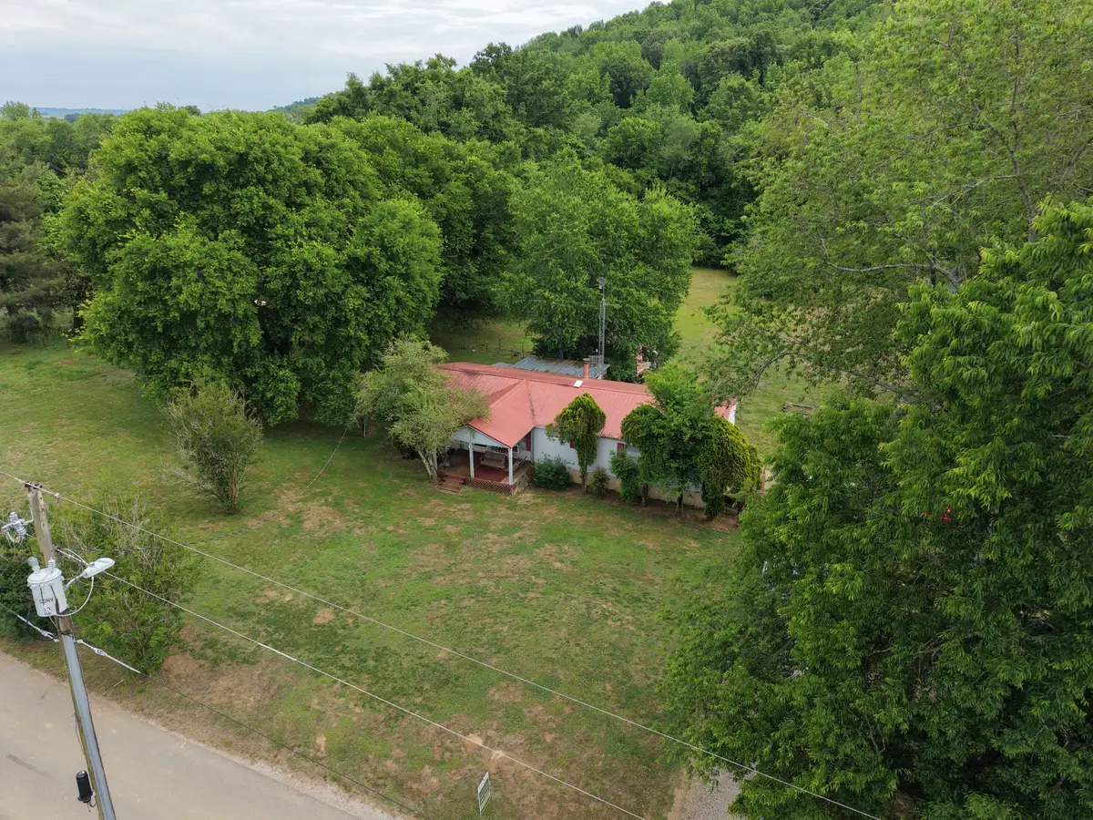 102 Sugar Tree Rd, Pulaski, TN 38478 - #1