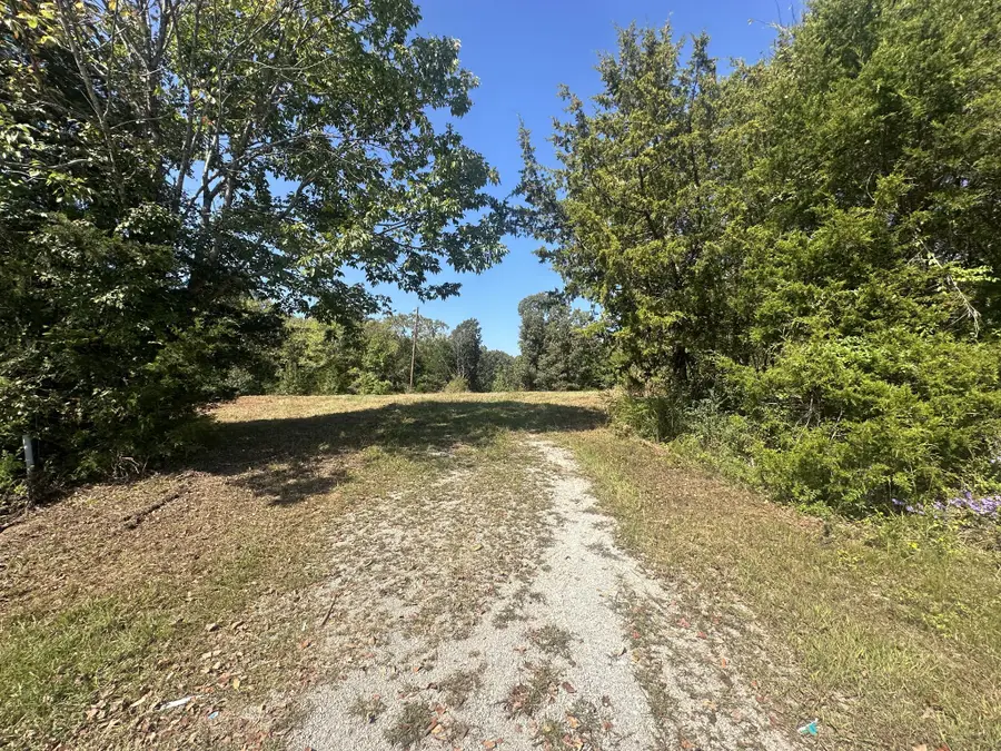1885 Griffintown Rd, Sparta, TN 38583 - #2
