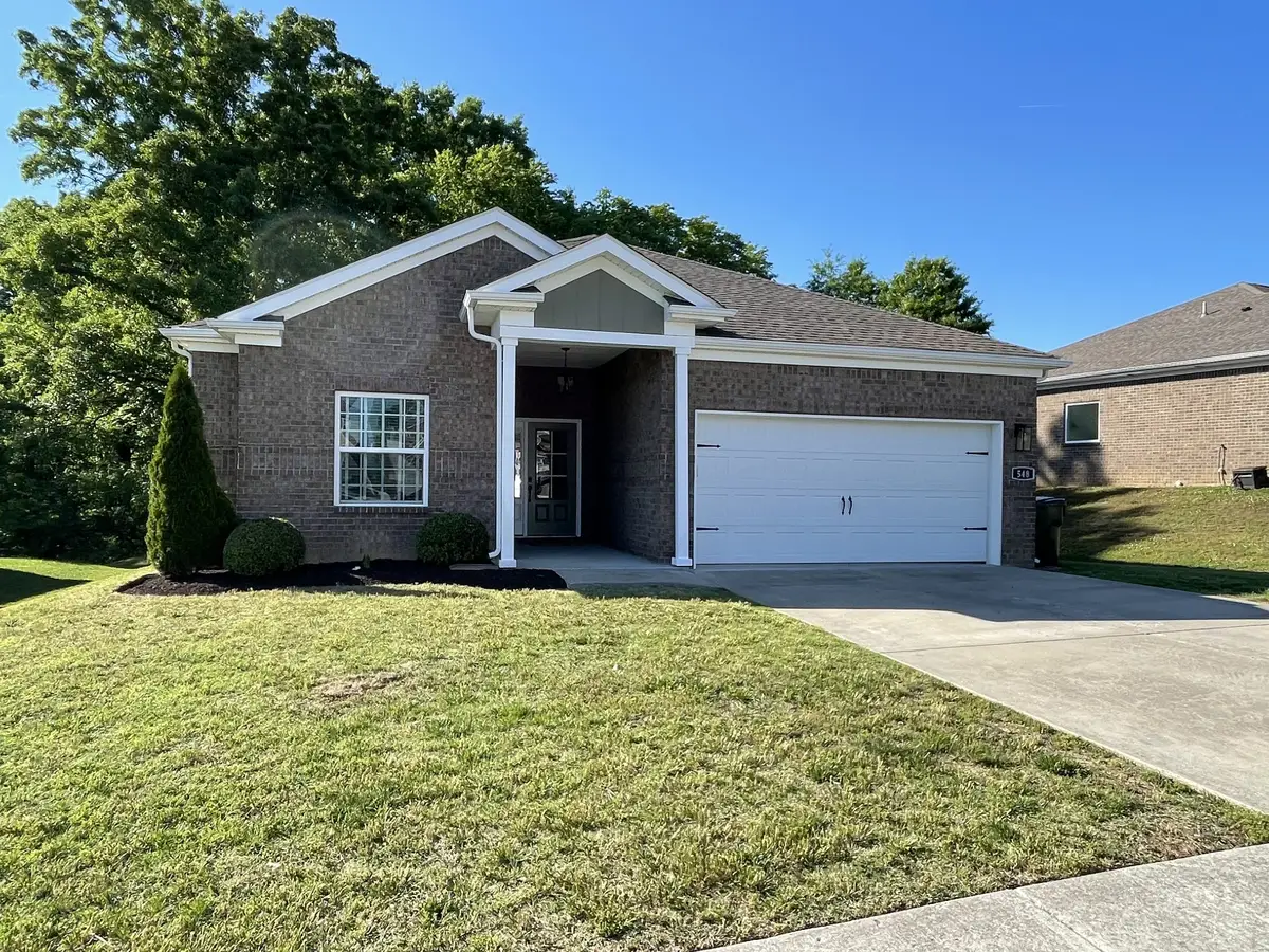 548 Smoky Mountains Dr, Gallatin, TN 37066 - #1